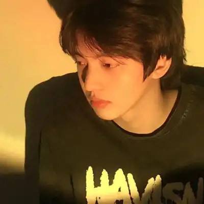 杨芷晴